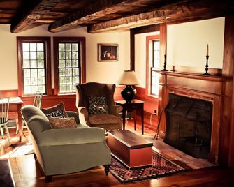 Orchard Cottage - A mountain retreat - Warren - Obývací pokoj