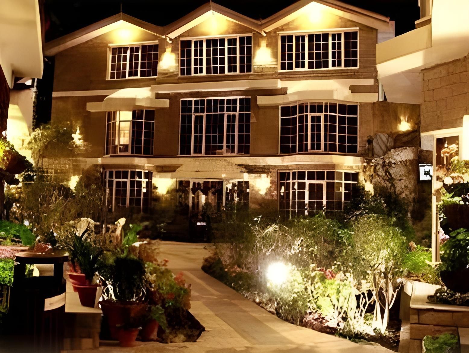 East Bourne Resort - שימלה - בניין