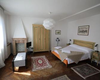 Lovely Apartment In Venice - Venice - Bedroom