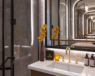 Umiltà 36 - Preferred Hotels & Resorts - Roma - Baño