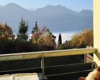 Studio in star hotel complex between tradition and modernity - Beatenberg - Balkon