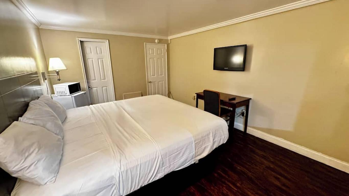 Downbeach Inn