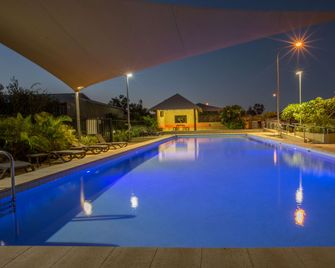 Best Western Plus The Ranges Karratha - Каррата - Басейн