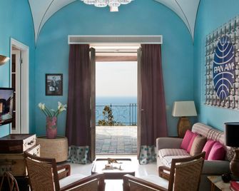 Capri Tiberio Palace - Capri - Living room