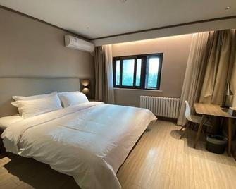 Hanting Express - Shijiazhuang - Bedroom