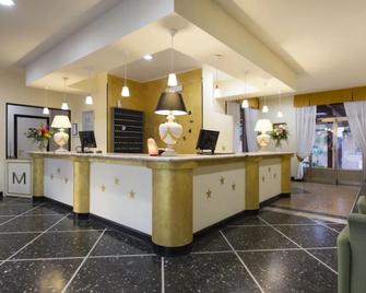 Hotel Villa Margherita - Ladispoli - Rezeption