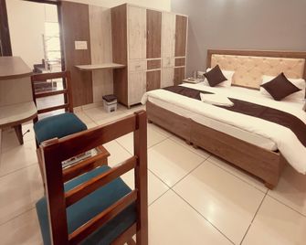 Vishram Guest House - Jhājra