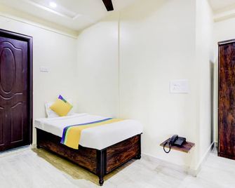Itsy Hotels Aditya - Nagpur - Bedroom