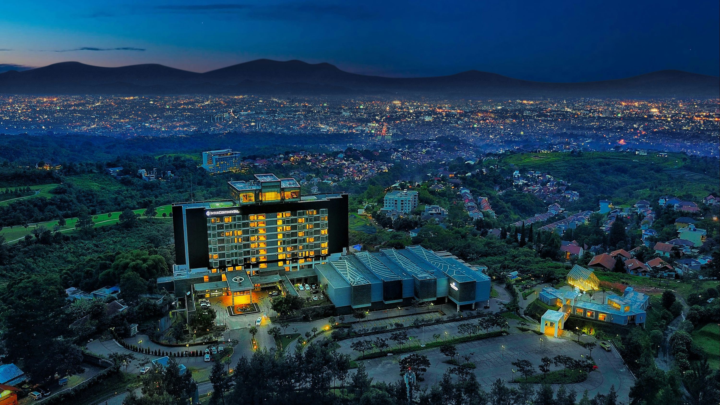 Intercontinental Hotels Bandung Dago Pakar By IHG - באנדונג - בניין