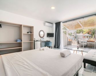 Bamboo Suites - Ialysos