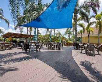 Miami Everglades Rv Resort - Naranja - Patio