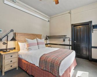 Benson Lodge Room - 6 - Silverton