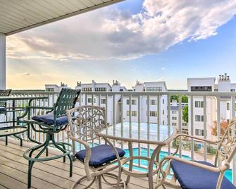 Charming Condo w/ Pool Access in Osage Beach! - Osage Beach - Balcony