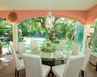 Golfers & Beach Villa With Heated Pool - Elviria - Dining room