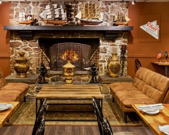 Ramada Plaza Portland - Portland - Lounge