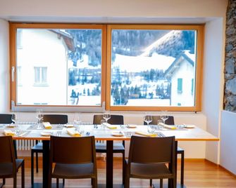 Bed&Bike Tremola San Gottardo - Airolo - Ristorante