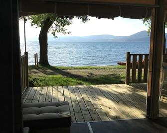 Parco del Lago Glamping & Lodges - Anguillara Sabazia - Patio