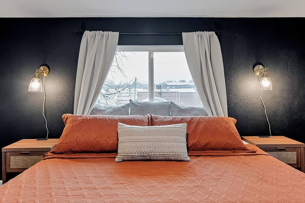 4 Beds + Game Room + Family & Dog Friendly! - נורפולק - חדר שינה