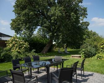 Cottage for 8 people near Valjoly - Solre-le-Château - Patio