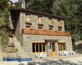 Hostal Les Roquetes - Ribes de Freser - Edificio