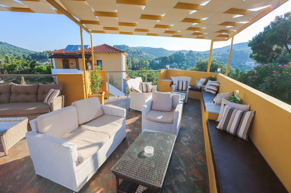Skiathos Island Suites