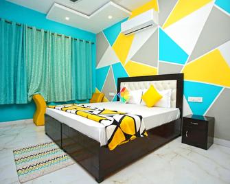 Premium Private Room - Kharar - Bedroom