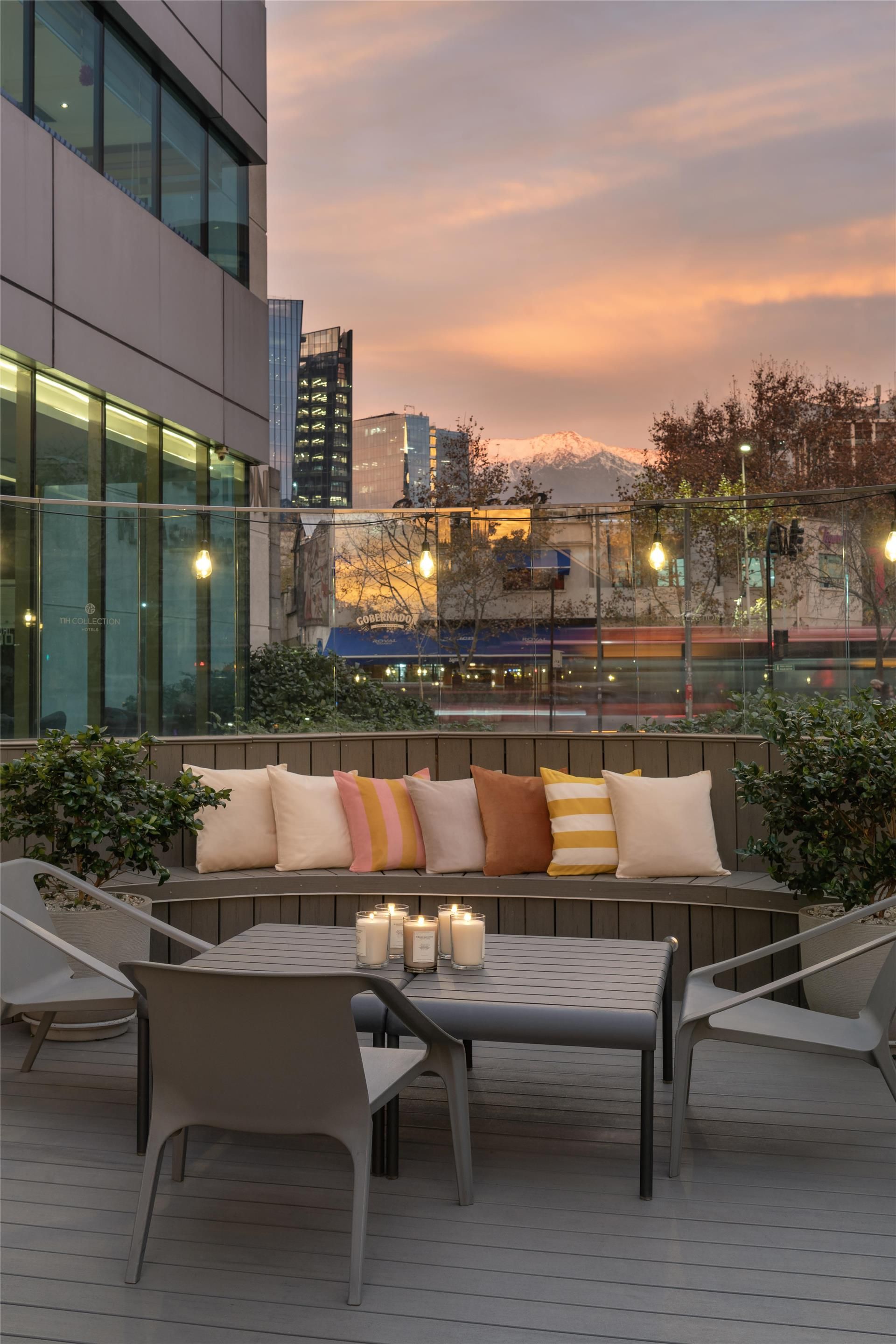 NH Collection Plaza Santiago - סנטיאגו - מרפסת