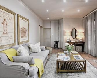 Mont d'Or Franschhoek - פרנשהוק - סלון