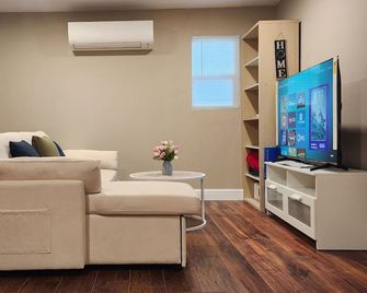 Sequoia Relaxation Nook / charming 1 bedroom studio in three rivers - Three Rivers - Obývací pokoj