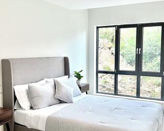 Modern Luxury Apartment in Quincy - Quincy - Bedroom