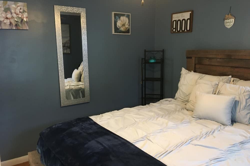 A Piece of Paradise in the Northeast Kingdom - North Troy - Bedroom