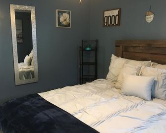 A Piece of Paradise in the Northeast Kingdom - North Troy - Bedroom