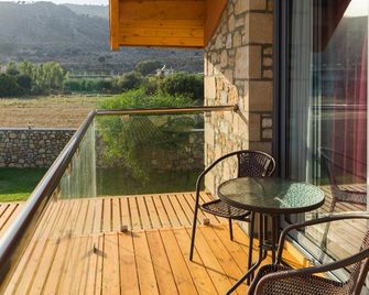 Estrella Villas - Lardos - Balcon