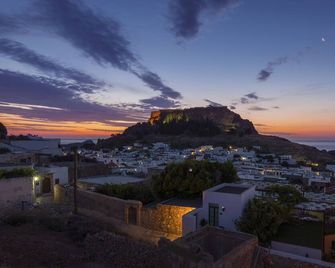 Lindos Harmony Suites - Lindo