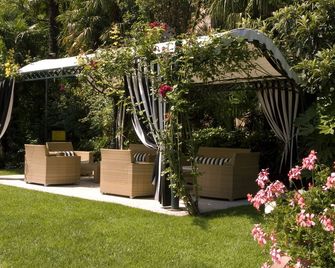 Hotel 4 Stagioni Sensus Spa - Bardolino - Patio