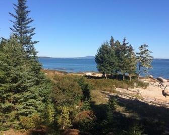Charming Cottage in Maine - Surry - Playa