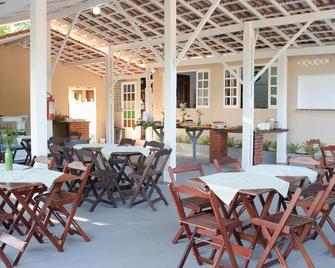 Bem Natural Pousada & Camping - Vila do Abraao - Binnenhof