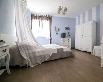 La Vecchia Tenenza B&B suite profiello - Città della Pieve - Schlafzimmer