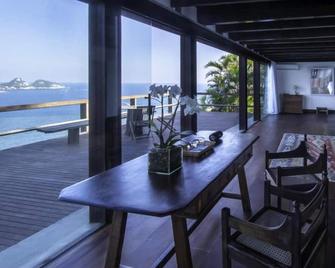 Cliffside - Guest House & Experience - Rio de Janeiro - Varanda