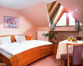 Hotel Sauerländer Hof - Willingen - Quarto
