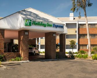 Holiday Inn Express Port Hueneme - Port Hueneme - Edificio