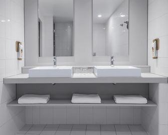 Ibis Praha Old Town - Praga - Baño