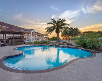 Best Western Pearland Inn - Pearland - Piscina