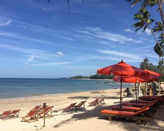 Nautilus Right on the Beach - Adult Only - SHA Extra Plus - Ko Lanta - Playa