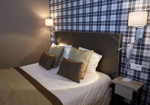 Best Western Le Cheval Blanc from $52. Honfleur Hotel Deals