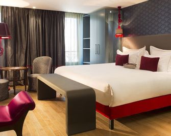 Monsieur Cadet Hotel & Spa - Paris - Bedroom