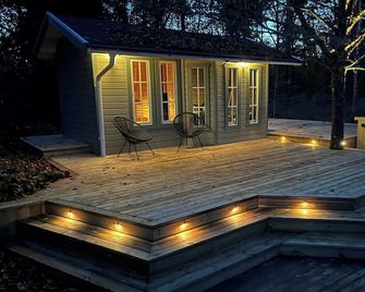House with hot tub sauna 300 meters to lake Boat included - Brokind - Patio