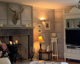 'serendipity' Charming 2-Bedroom Cottage In Lovely Domfront En Poiraie With Wifi - Domfront-en-Poiraie