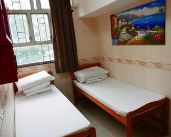 Hung Fai Guest House - Hong Kong - Bedroom