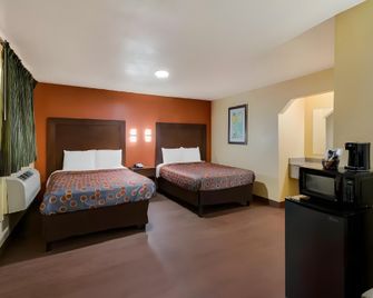 Rodeway Inn & Suites New Orleans East - New Orleans